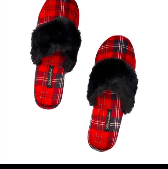 Victoria's Secret Bedroom Slippers - Picture 2 of 2